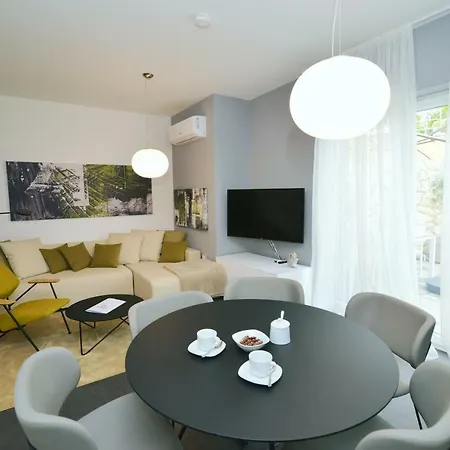 Plage Lovran Residence Apartamento *