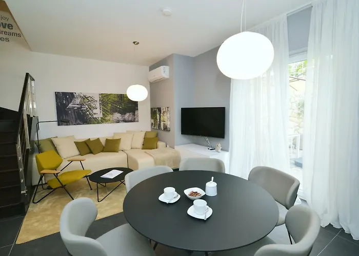 Plage Lovran Residence Apartamento *