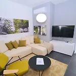 شقة Plage Lovran Residence لوفغان