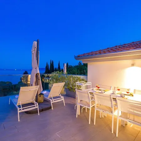 شقة Plage Lovran Residence *