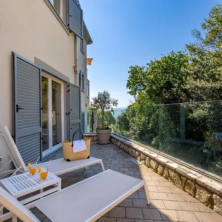 شقة Plage Lovran Residence