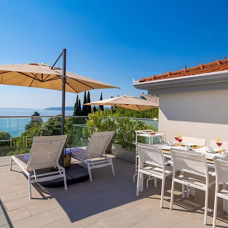 شقة Plage Lovran Residence *