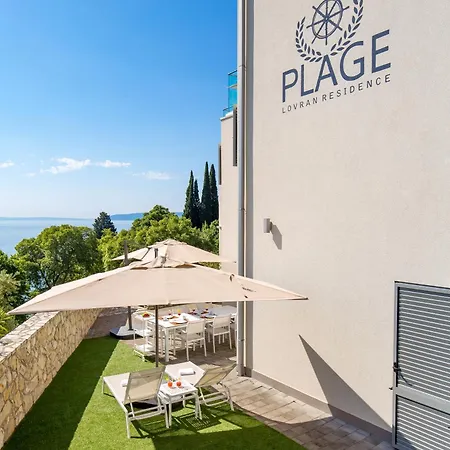 Plage Lovran Residence * لوفغان