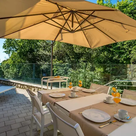 Plage Lovran Residence *