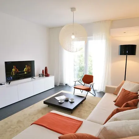 Plage Lovran Residence شقة *