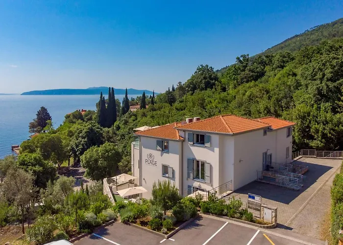 Plage Lovran Residence 洛夫兰