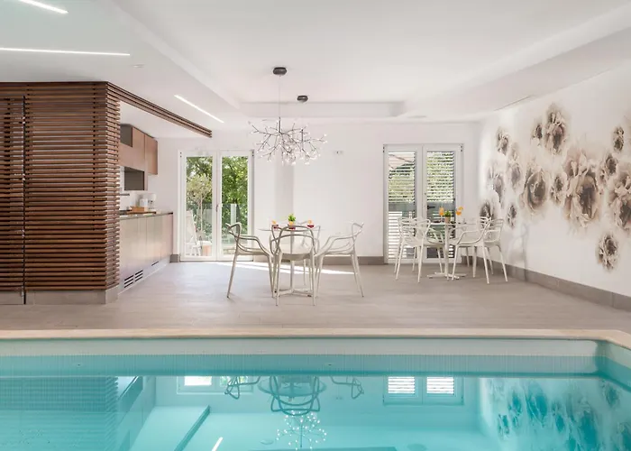 Plage Lovran Residence * 洛夫兰