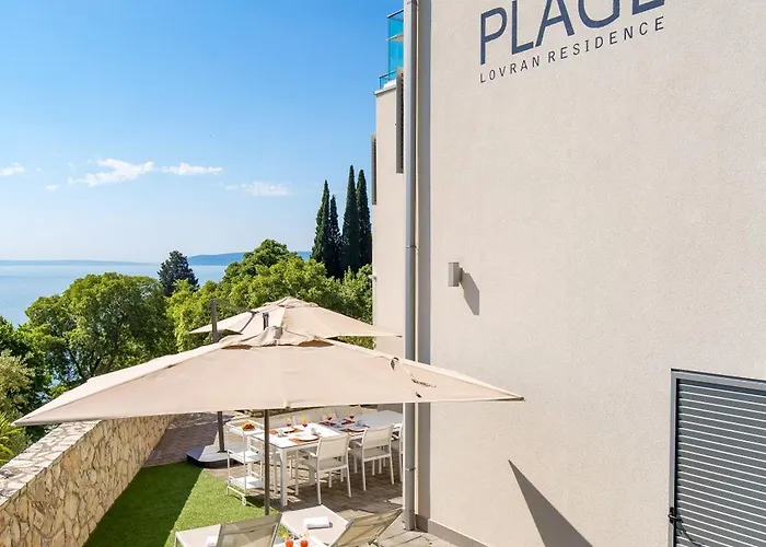 Plage Lovran Residence * 洛夫兰