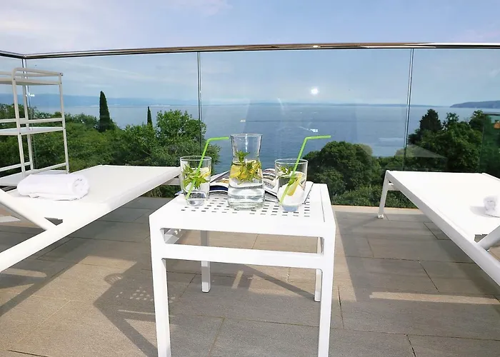 Plage Lovran Residence 公寓