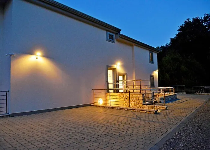 Plage Lovran Residence 洛夫兰